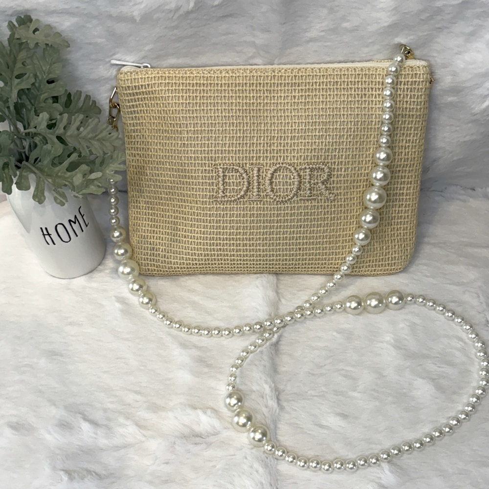 Dior Capture Totale Sample Set with Tan Woven Clutch with Pearl Crossbody Strap - Picture 4 of 8